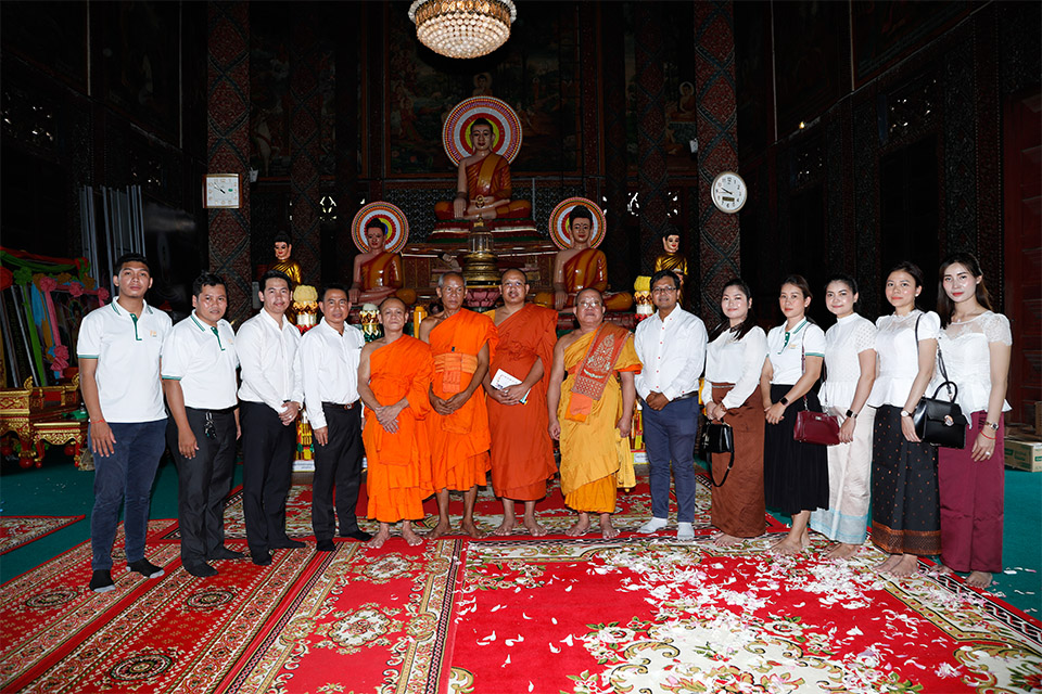 Peng Huoth Group Donates Various Offerings to Monks from Provinces Coming for Buddhist studies in Mohamontrey Pagoda on the Occasion of Chol Preah Vosa (Rain retreat)